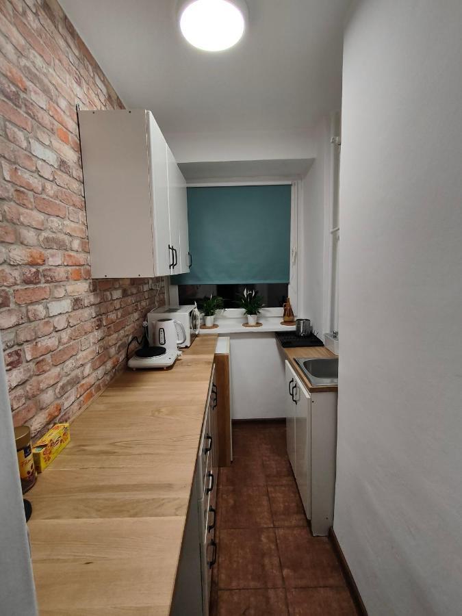 Апартаменты Apartament Szmaragdowy Centrum Варшава Экстерьер фото